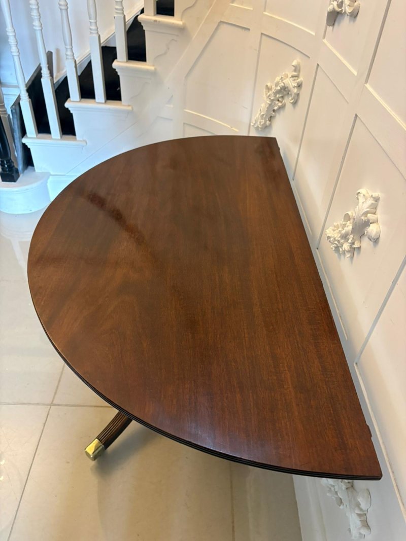 Antique Georgian Mahogany Triple Pillar Dining Table 12–14 Seater Extending with Two Leaves - Image 14